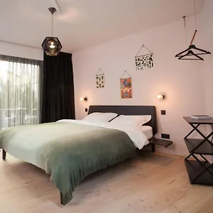 Lucy In The Sky Bed & Breakfast Antwerp